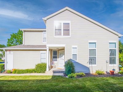 179 Woodland Cir, North Aurora, IL, 60542