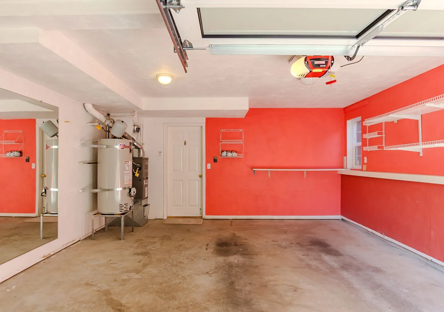 3bd/2.5ba Seattle Townhome — Photo 4