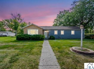 458 Cleveland Ave W, Winnebago, MN 56098