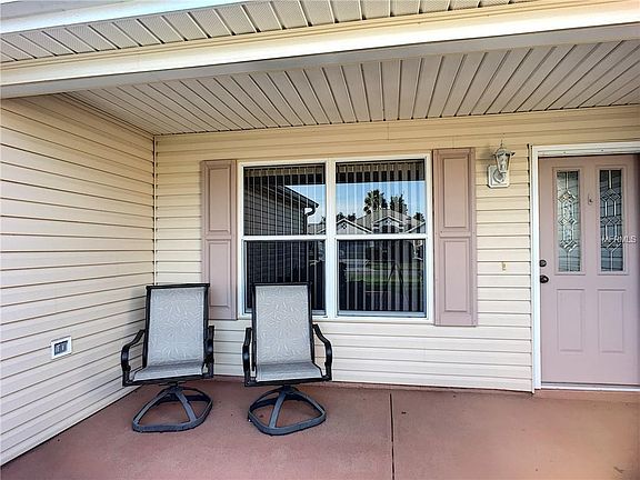 5th image of 2618 Noriega Dr