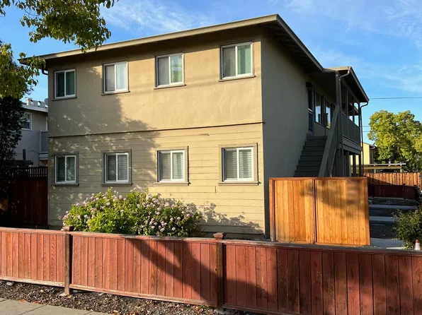 3017 Alma St, Palo Alto, CA 94306
