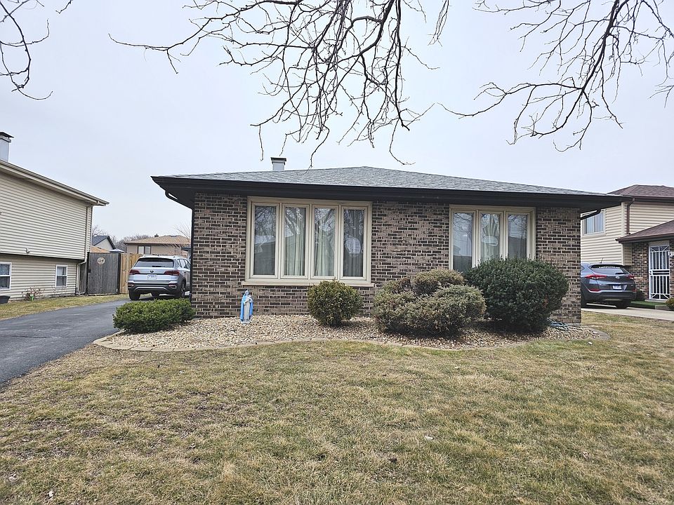 1st image of 12840 S Blossom Dr
