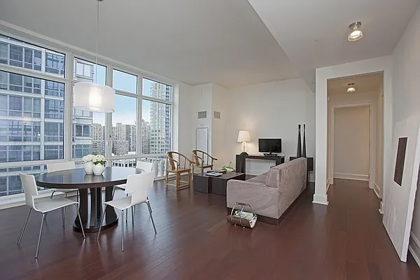 Rented by Compass | media 9