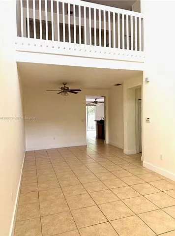 3 bed, 3.0 bath, 2008 sqft, $3,800 — Photo 2