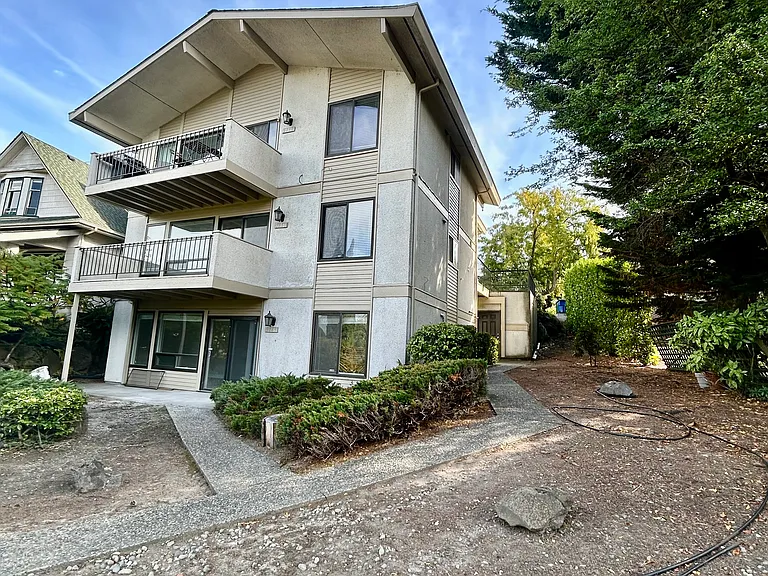 Front of the building facing Green Lake Way