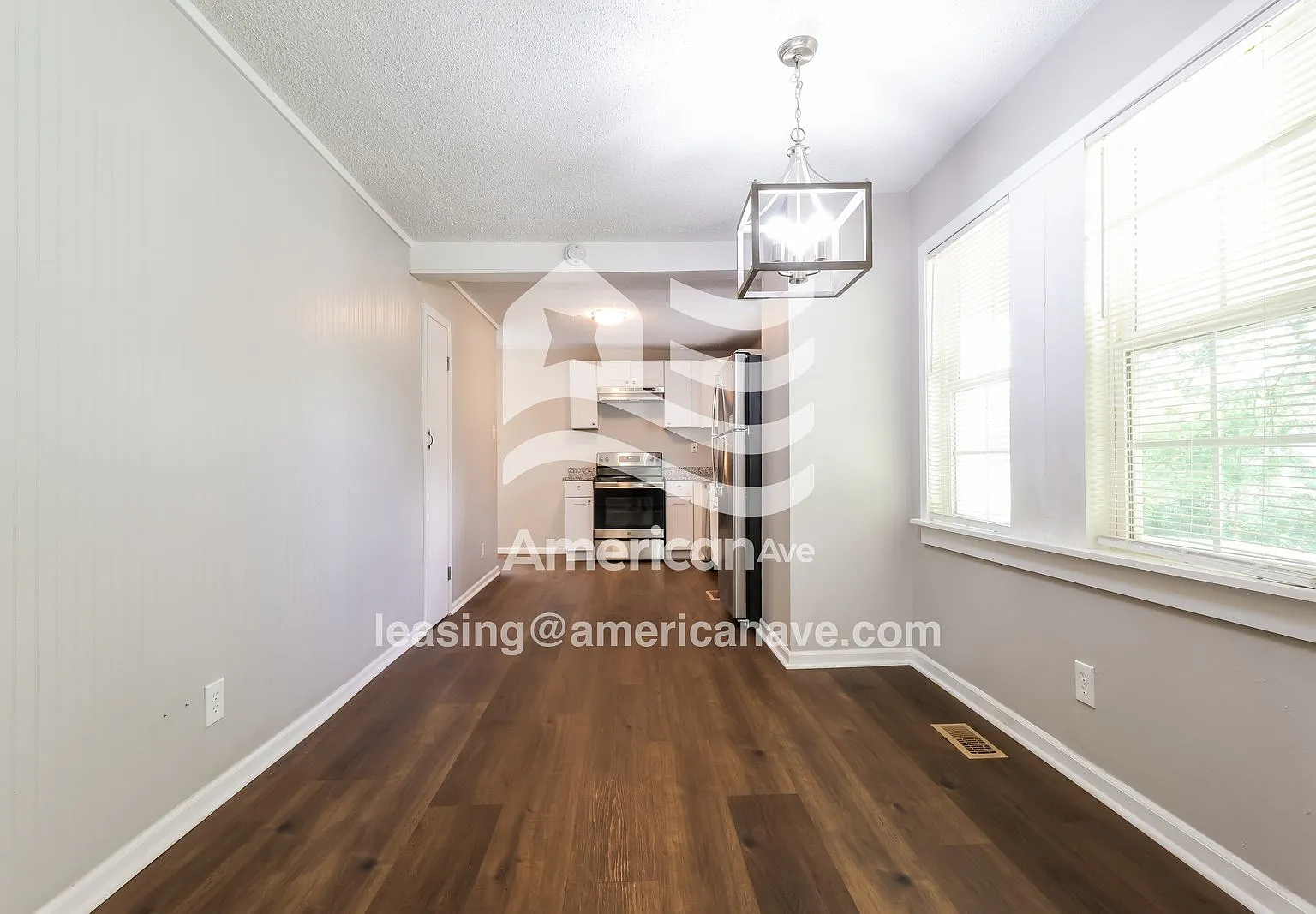 3 bed, 1.0 bath, 889 sqft, $992 — Photo 4