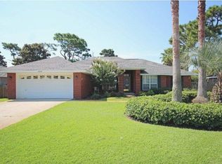 5029 Lantana Dr, Gulf Breeze, FL 32563
