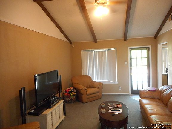 5th image of 4603 Golf View Dr