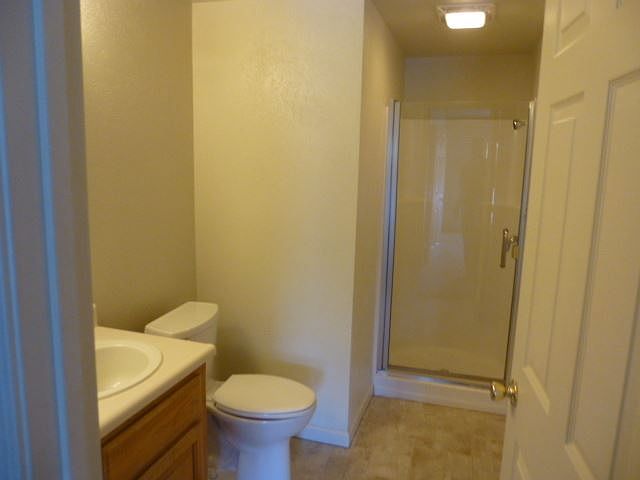 2nd image of 208 Colfax Ave