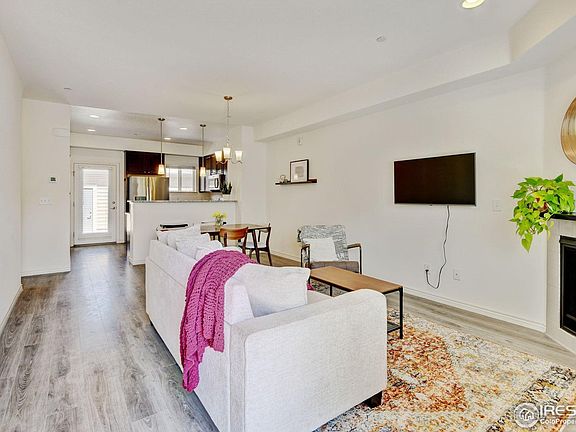 4th image of 1240 Wren Ct #D