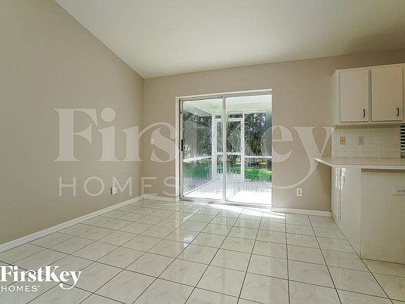 5th image of 2110 SE 16th St
