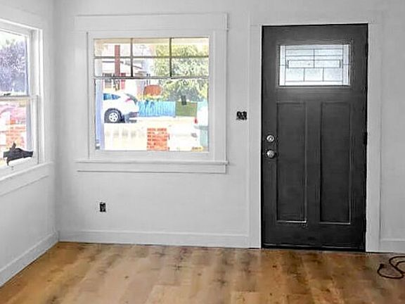 3rd image of 284 W Harrison Ave