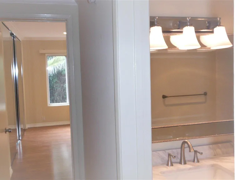 3615 Greenfield Ave #4 — Photo 27