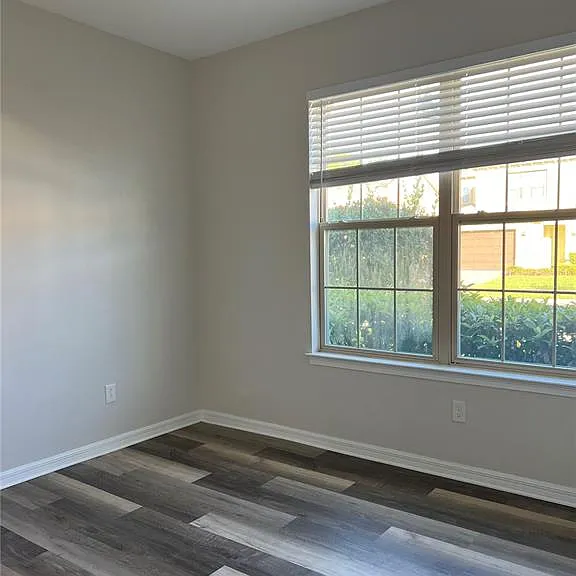 17392 Bal Harbour Dr — Photo 2