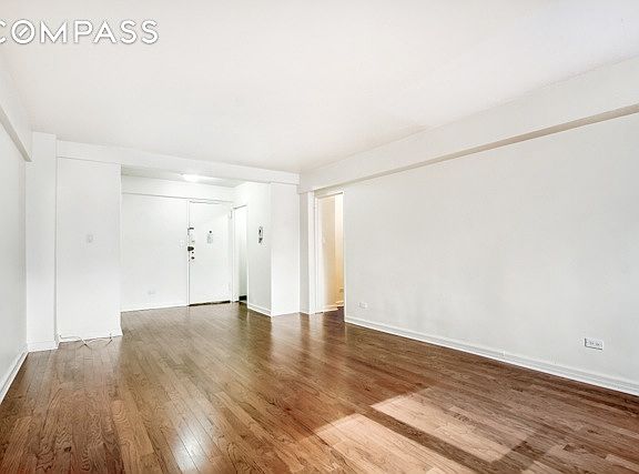 3rd image of 140 E 56th St APT 4G