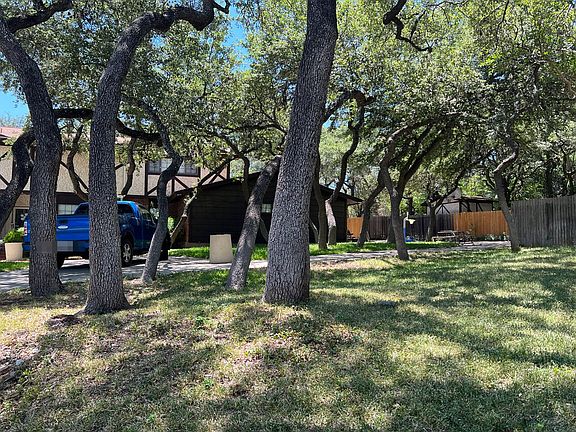 2nd image of 10715 Lost Hilltop St