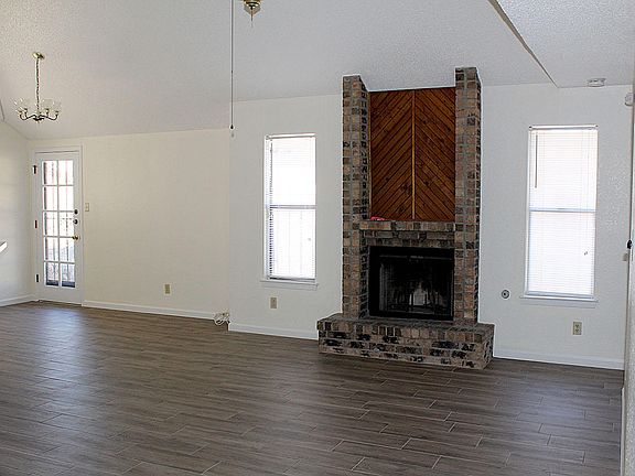 3rd image of 11665 Clear Lake Way