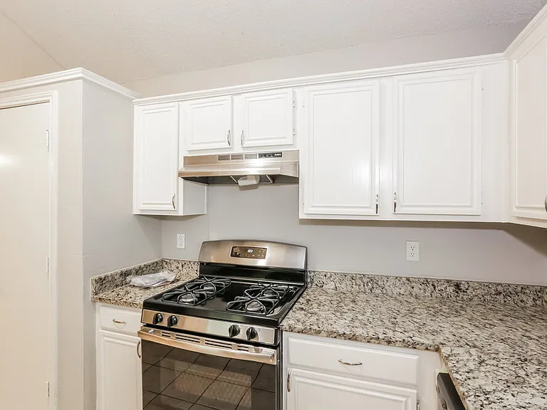 317 W Glen Meadow Dr — Photo 8