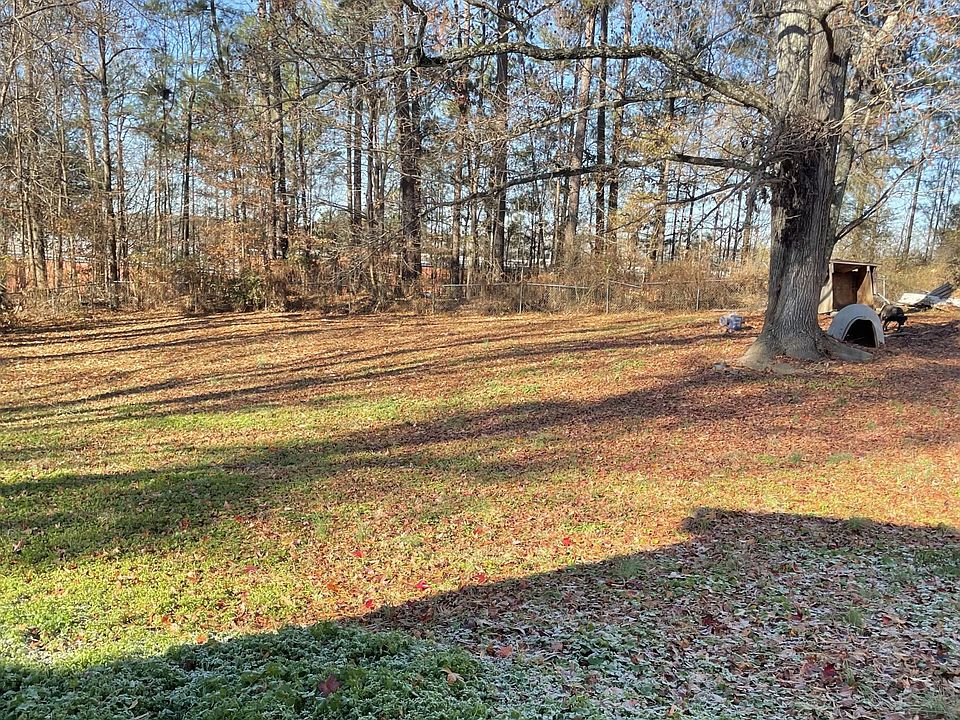 2nd image of 1016 Cook Rd
