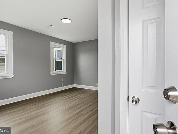 4th image of 6408 Gilmore St