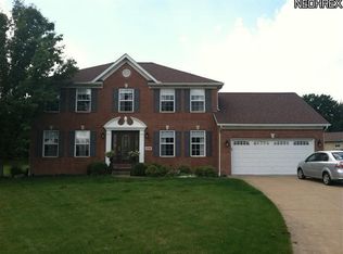 6396 Hollyridge St NW, North Canton, OH 44720