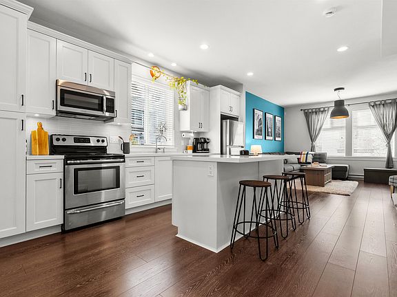 5th image of 14271 60th Ave #23