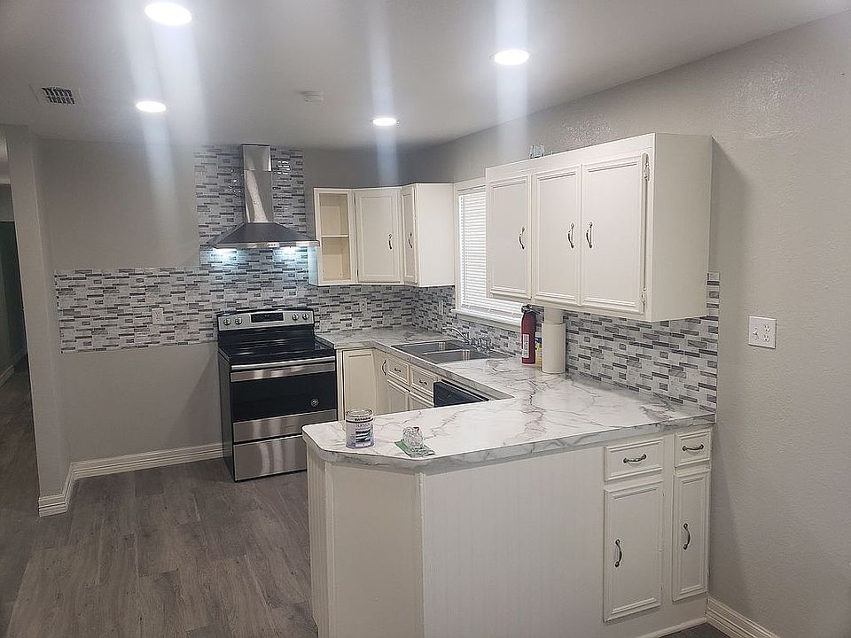 1st image of 7806 W Wooten Cir