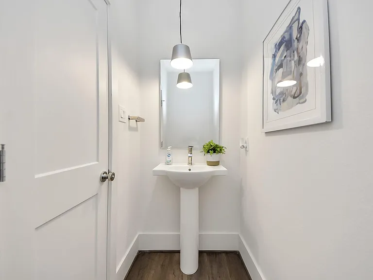7504 Carver Rd #D — Photo 5
