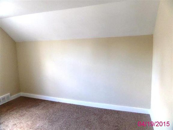 2nd image of 102 Orchard Way
