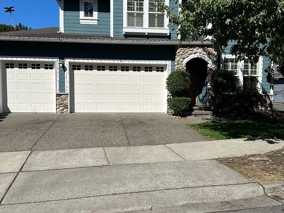 1st image of 18418 NE 95th Ct