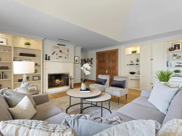 777 North Prospect Avenue #NP 8-807, Milwaukee, WI 53202