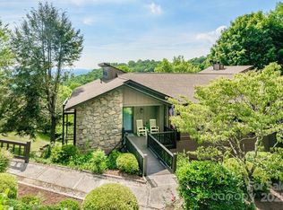 153 Country Ridge Rd, Hendersonville, NC 28739