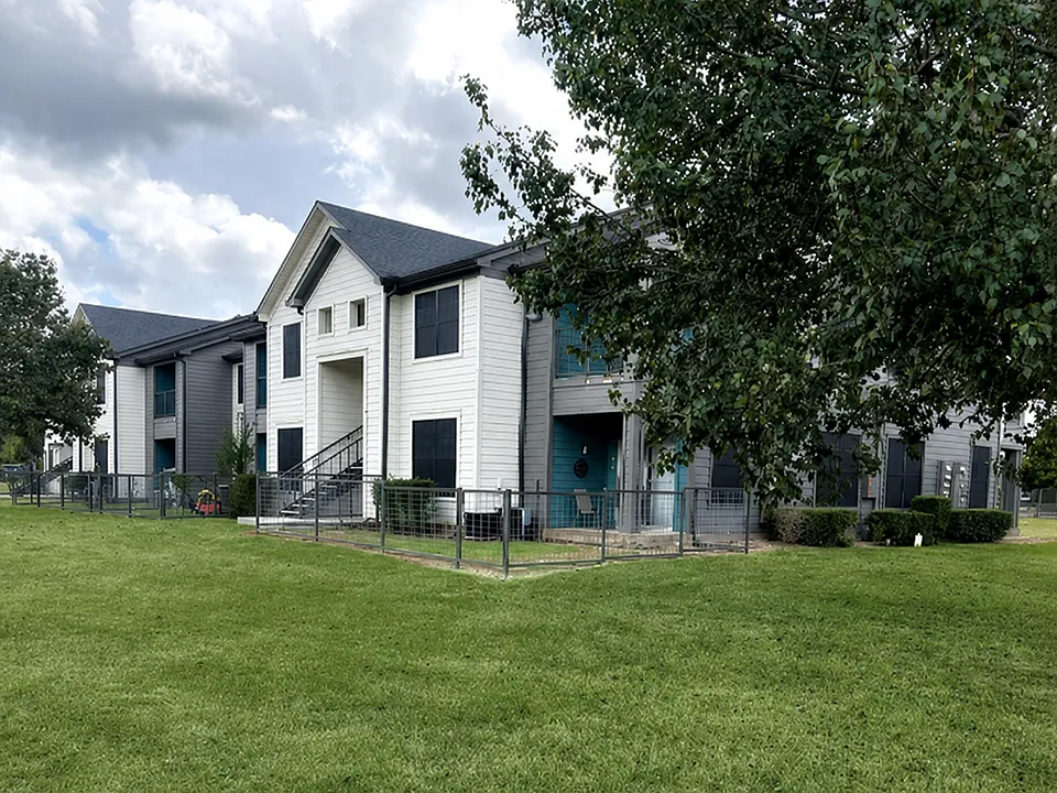 Lakeside Apartments