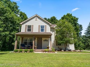 16155 Lydia Ct, Linden, MI 48451