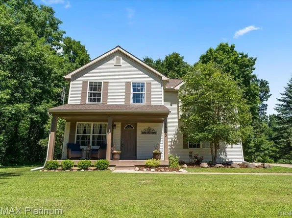 16155 Lydia Ct, Linden, MI 48451