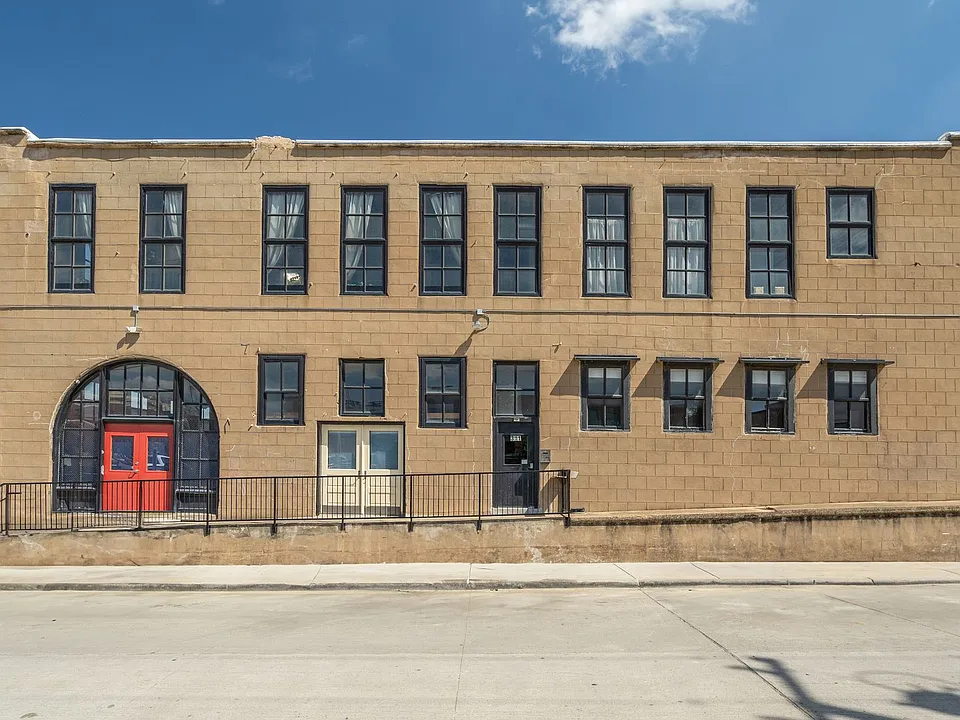 311 Bryan Ave