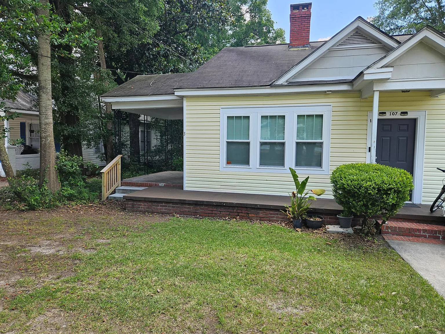 1 bed, 850 sqft, $1,200 — Photo 3