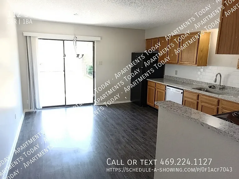 112 S Summit St #11 — Photo 4