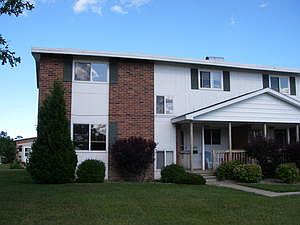 1st image of 9760B 8th St