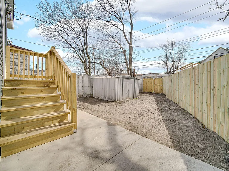 724 Willow Ct — Photo 13