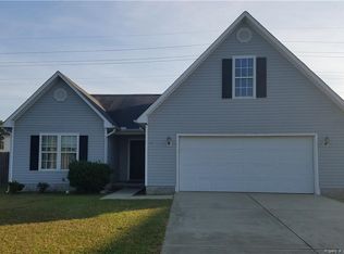 3680 Pioneer Dr, Hope Mills, NC 28348