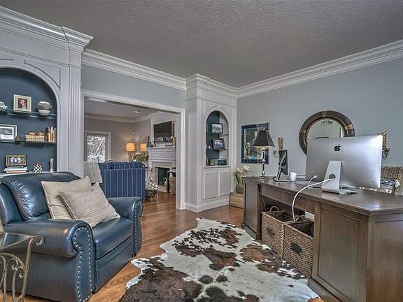 4th image of 2709 Twixwood Ln