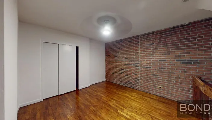 Rented by Bond New York | media 15