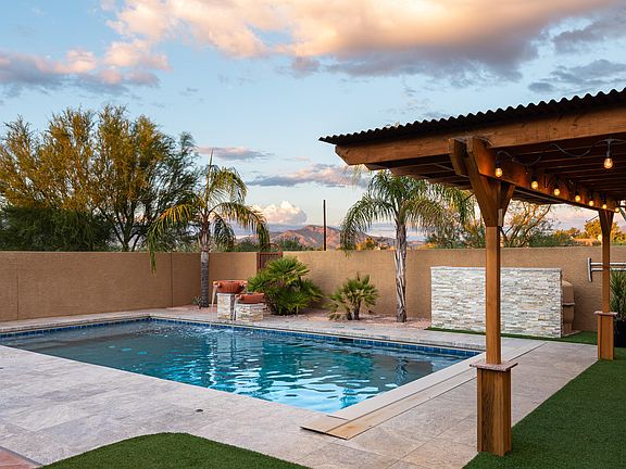 2nd image of 87 S Shadow Creek Pl