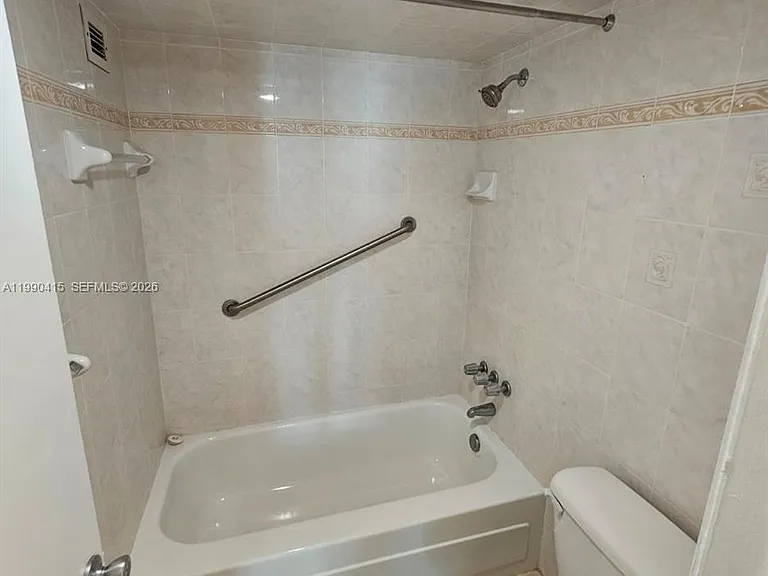 7135 Collins Ave #1821 — Photo 7