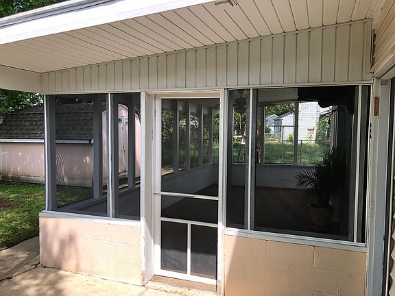 5th image of 412 S Outer Dr