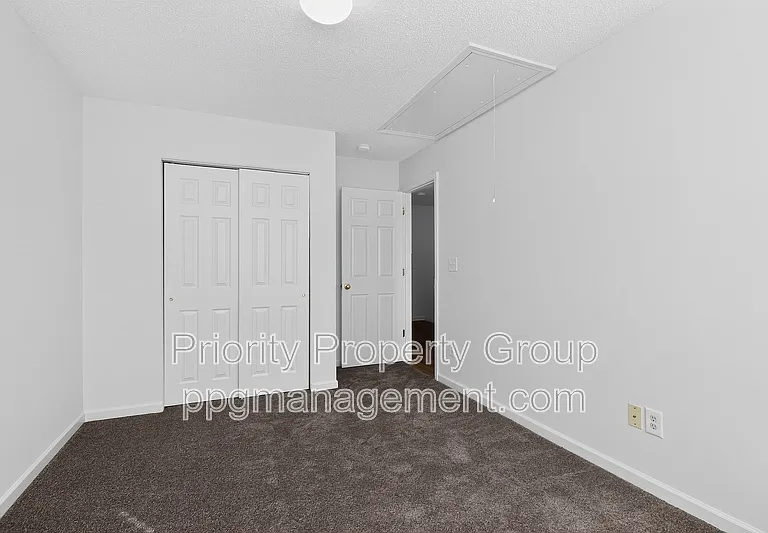 3204 Barons Court Rd — Photo 31