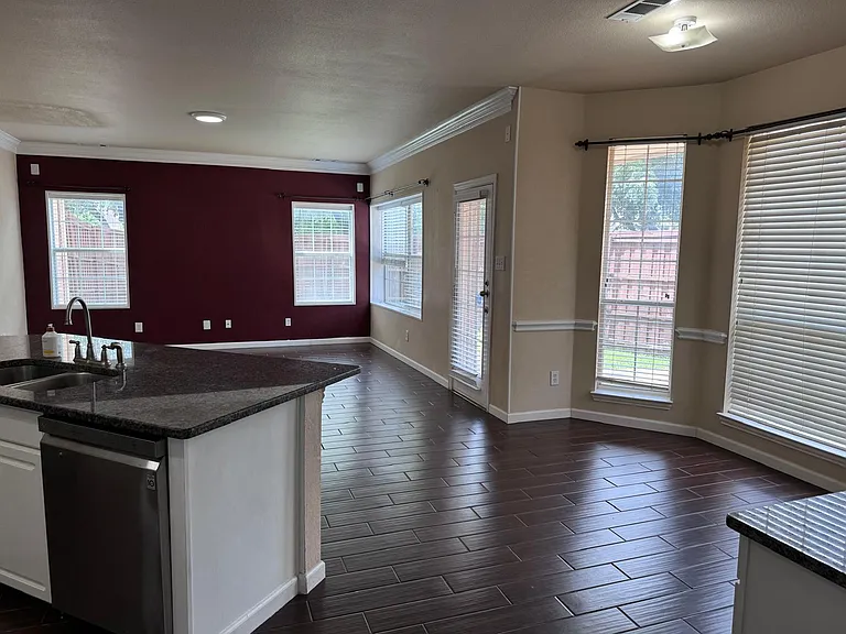 9702 Windy Hollow Dr — Photo 22