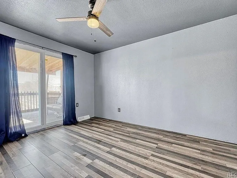 7461 Webster St — Photo 15