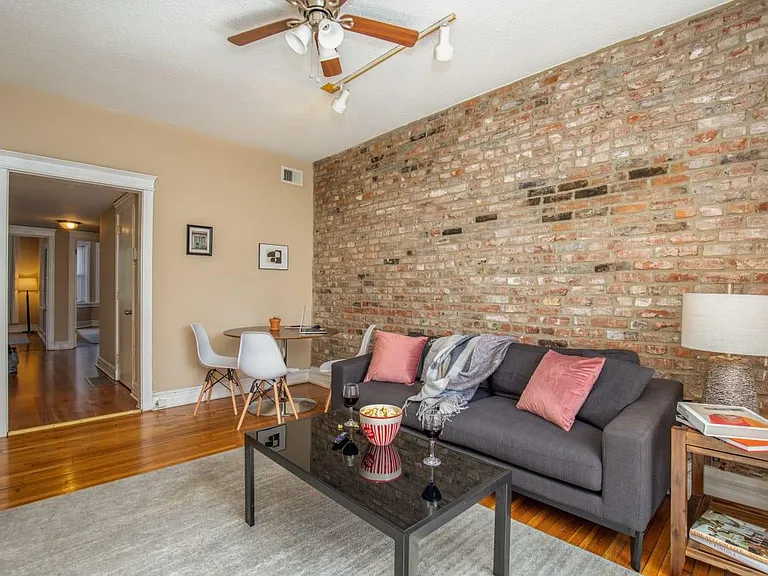 Lyndon Apartment — Photo 10